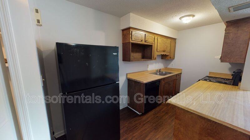 14 Melissa Ct #B - Photo 6 of 11