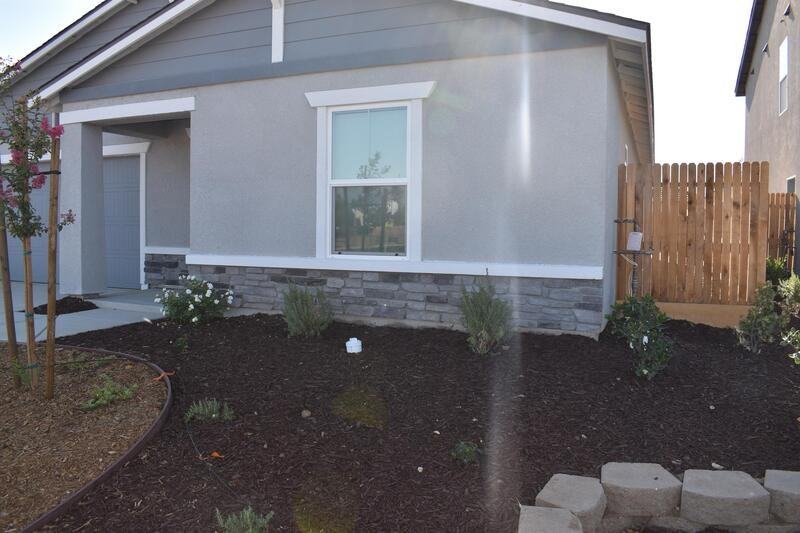 4027 Bayonet Dr - Photo 2 of 40