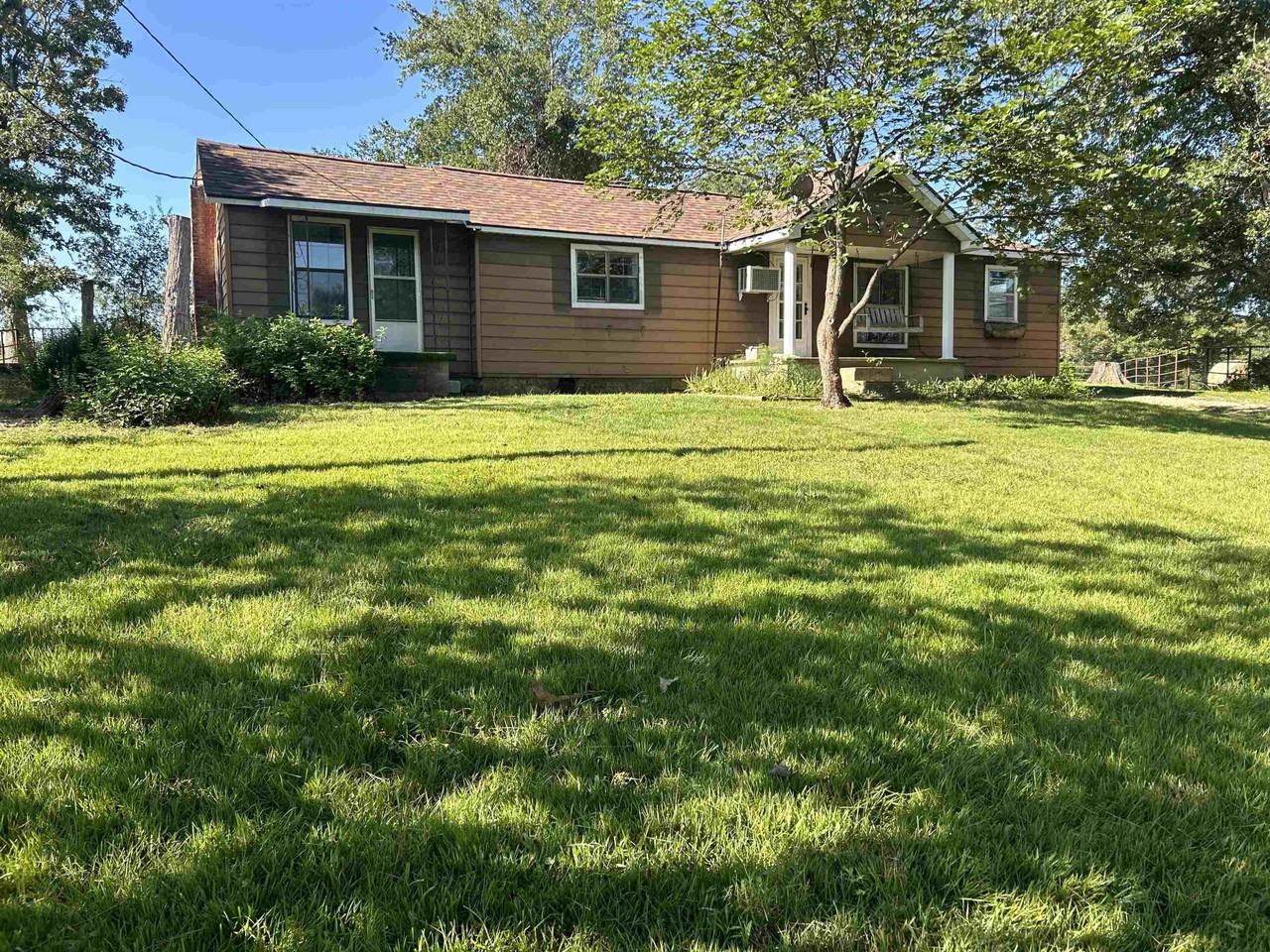 5474 E Hwy 62 412, Viola, AR 72583 3 Bedroom Apartment for Rent