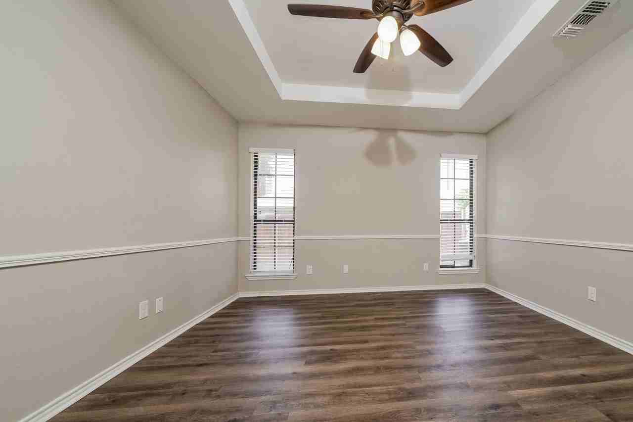 3013 Osceola Dr - Photo 2 of 17