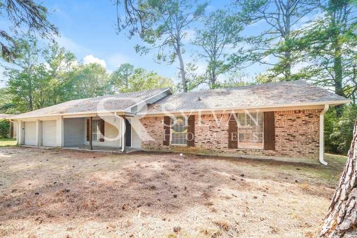 646 Spryfield Rd - Photo 2 of 15