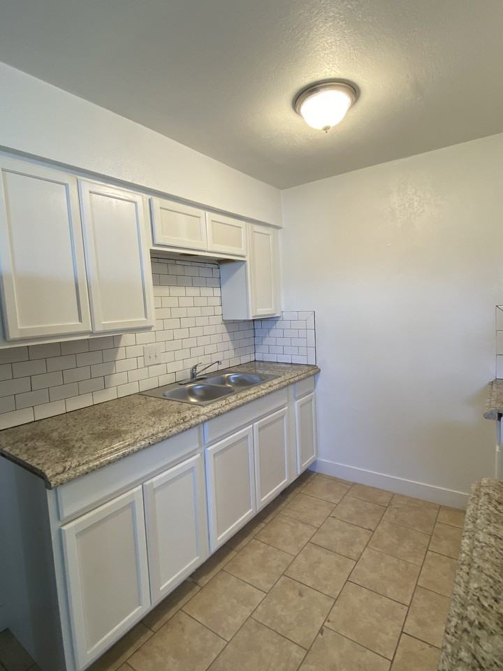 1444 Silver Mesa Cir #3 - Photo 2 of 11