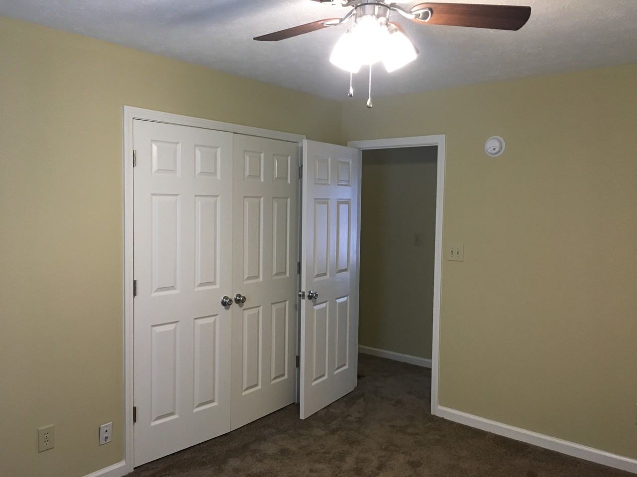 354 Parkview Place - Photo 3 of 8