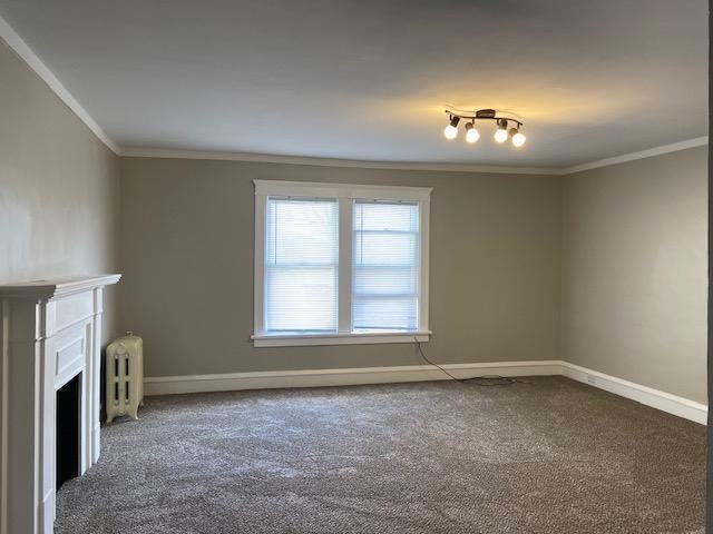 325 W Washington Ave - Photo 2 of 9