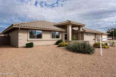 10958 E Lindner Ave - Photo 3 of 50