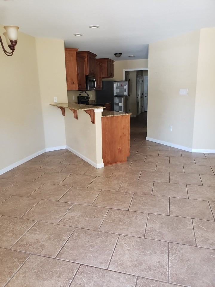 220 Rogers Loop - Photo 5 of 12