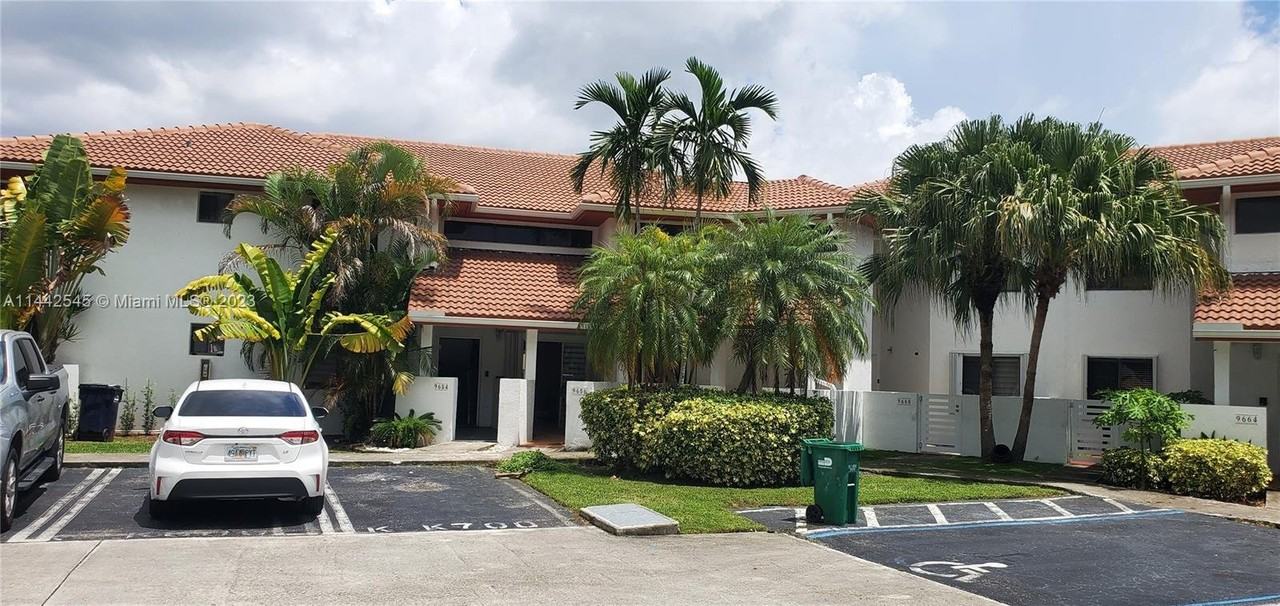 9656 Sw 138th Ave #9656 - Photo 2 of 8