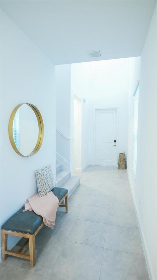 1150 Veleiros Blvd - Photo 2 of 8