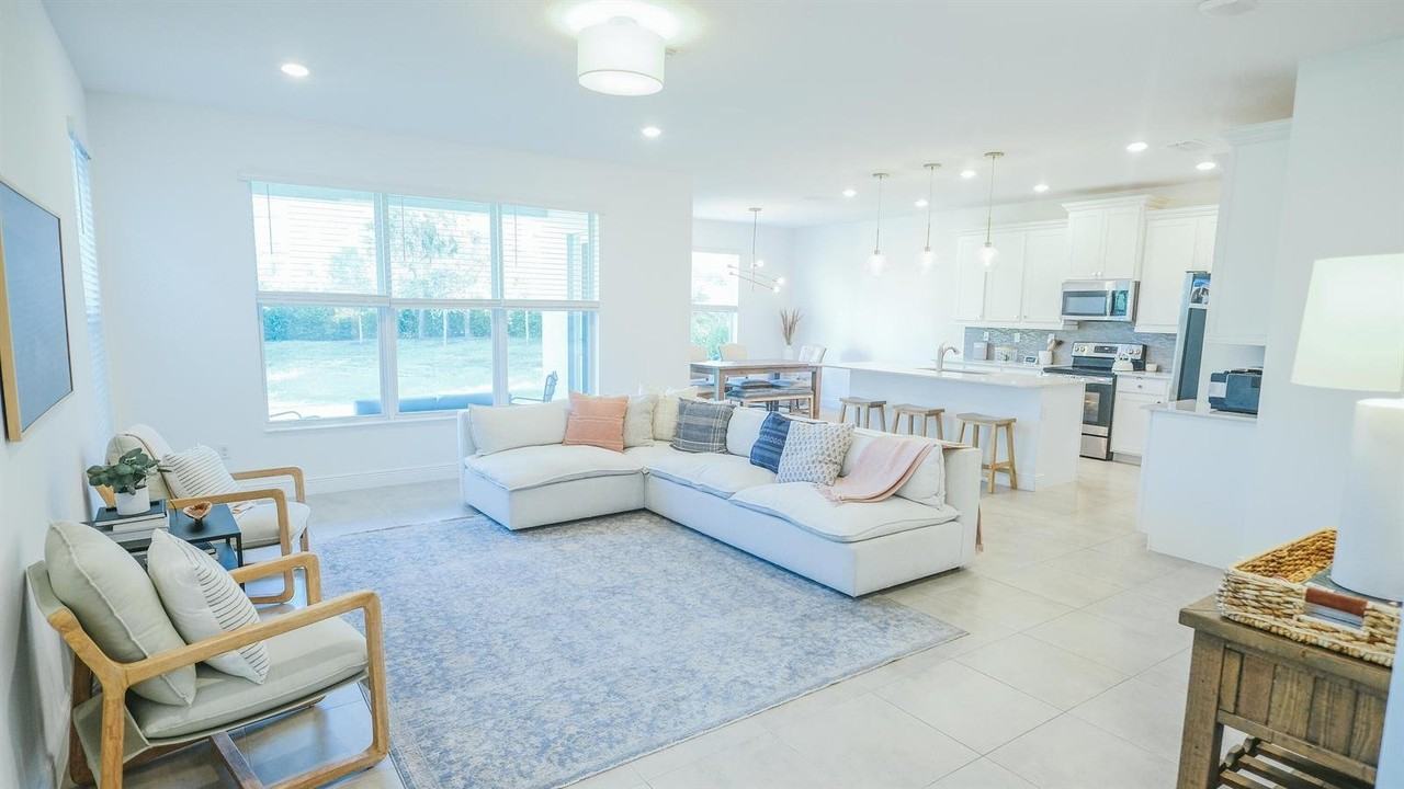 1150 Veleiros Blvd - Photo 3 of 8