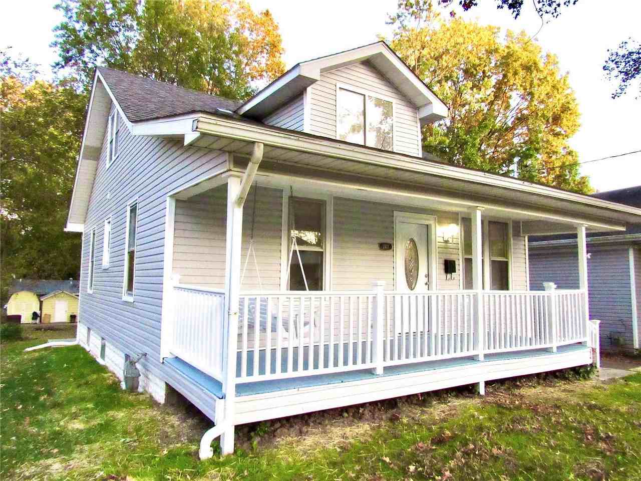 2411 Kohler St - Photo 2 of 48