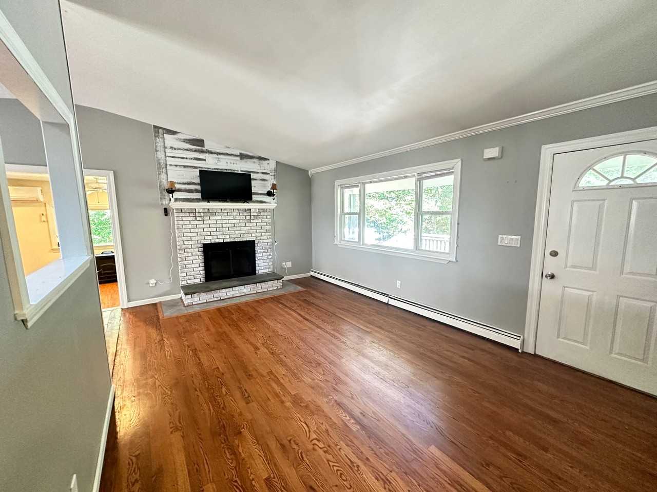 64 Lakeview Dr - Photo 2 of 12