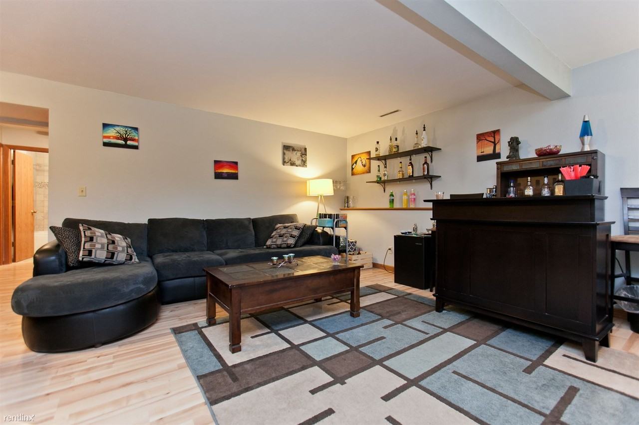 1705 Lynncrest Dr #2 - Photo 2 of 12