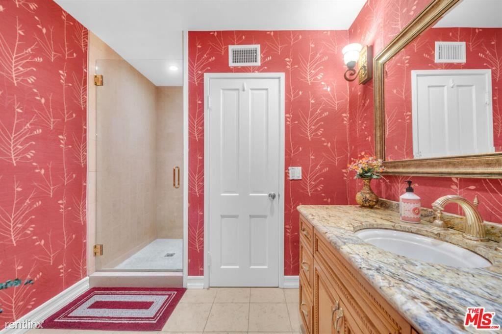 11717 Chenault St - Photo 2 of 10