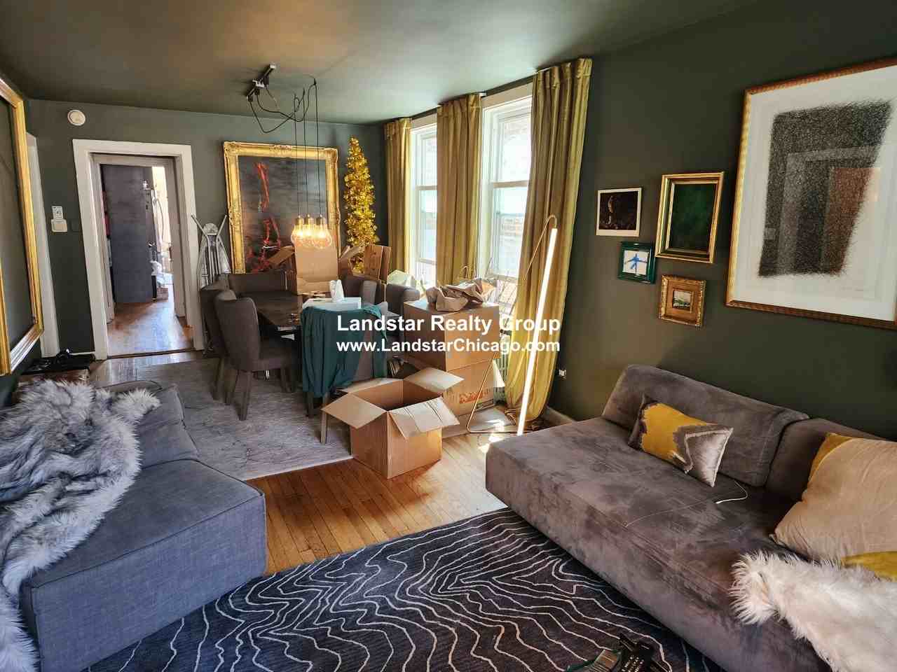 4653 N Clark St #2 - Photo 2 of 16