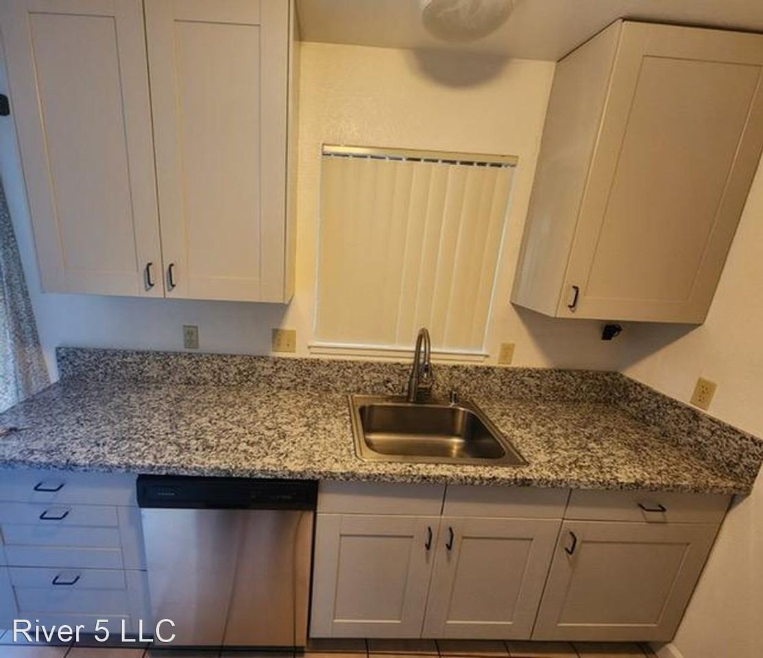 3337- 3339 La Canada Drive - Photo 2 of 4