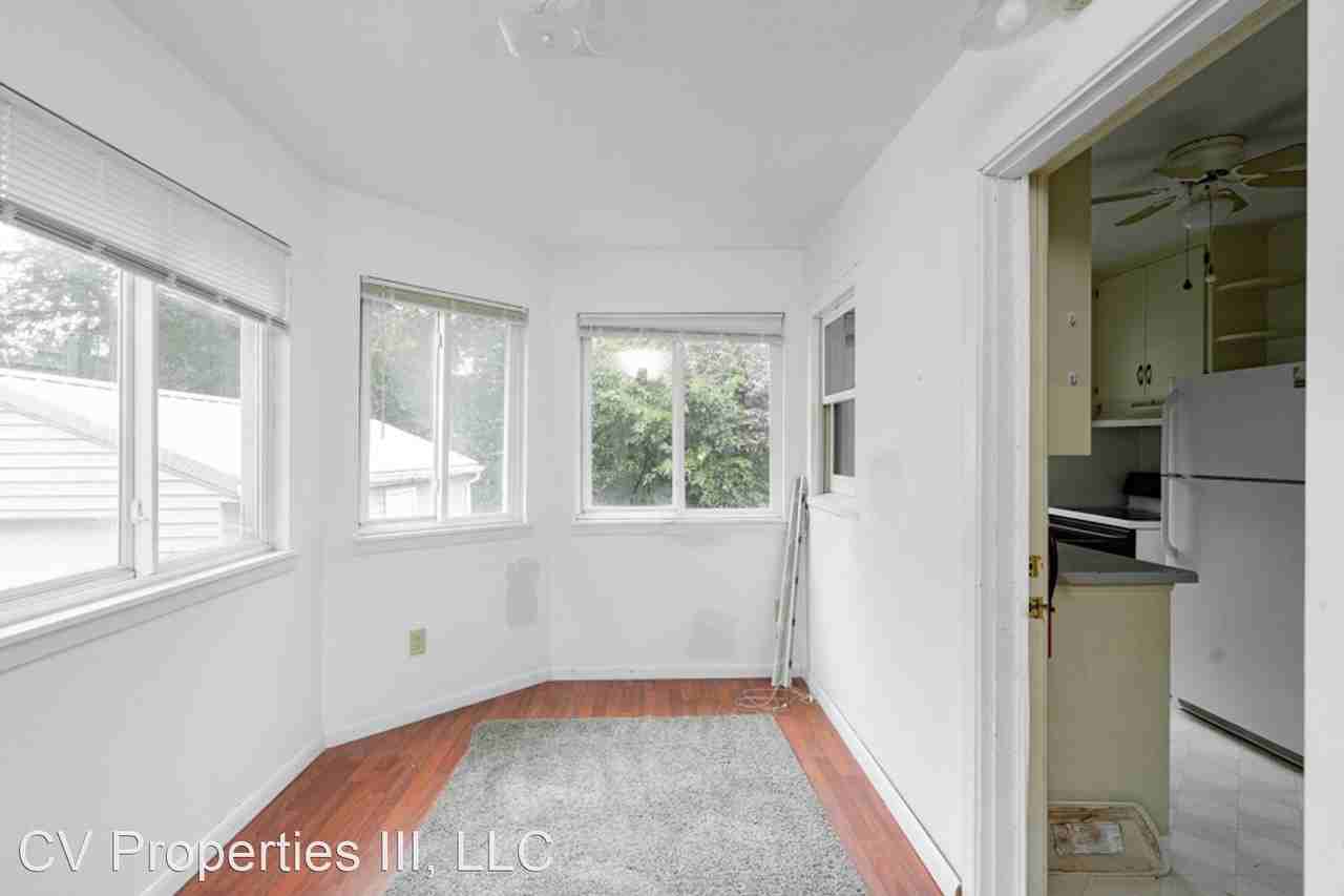 1927 Olive St - Photo 2 of 16