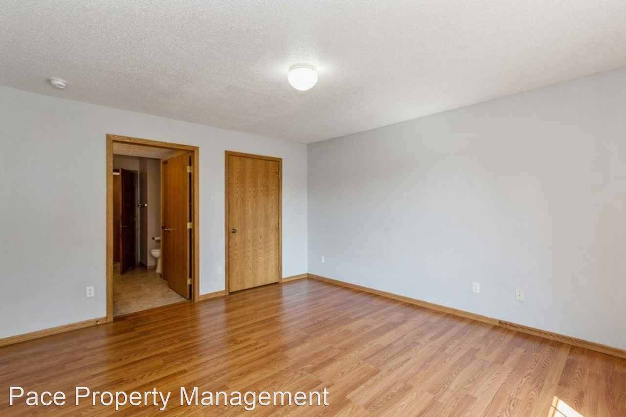 212 Stephans St - Photo 3 of 50