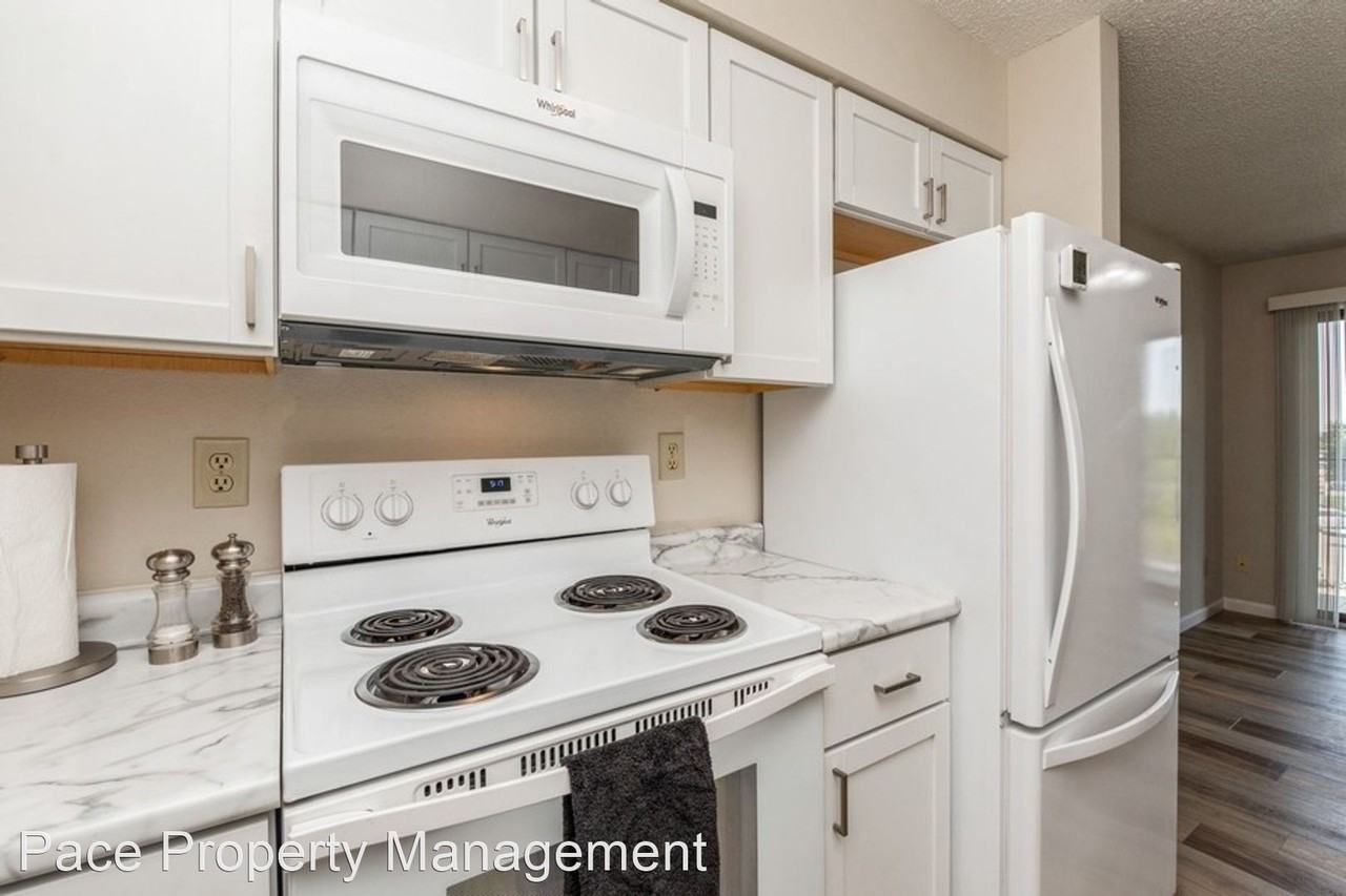 6627 Preston Terrace Ct Sw #3 - Photo 3 of 20