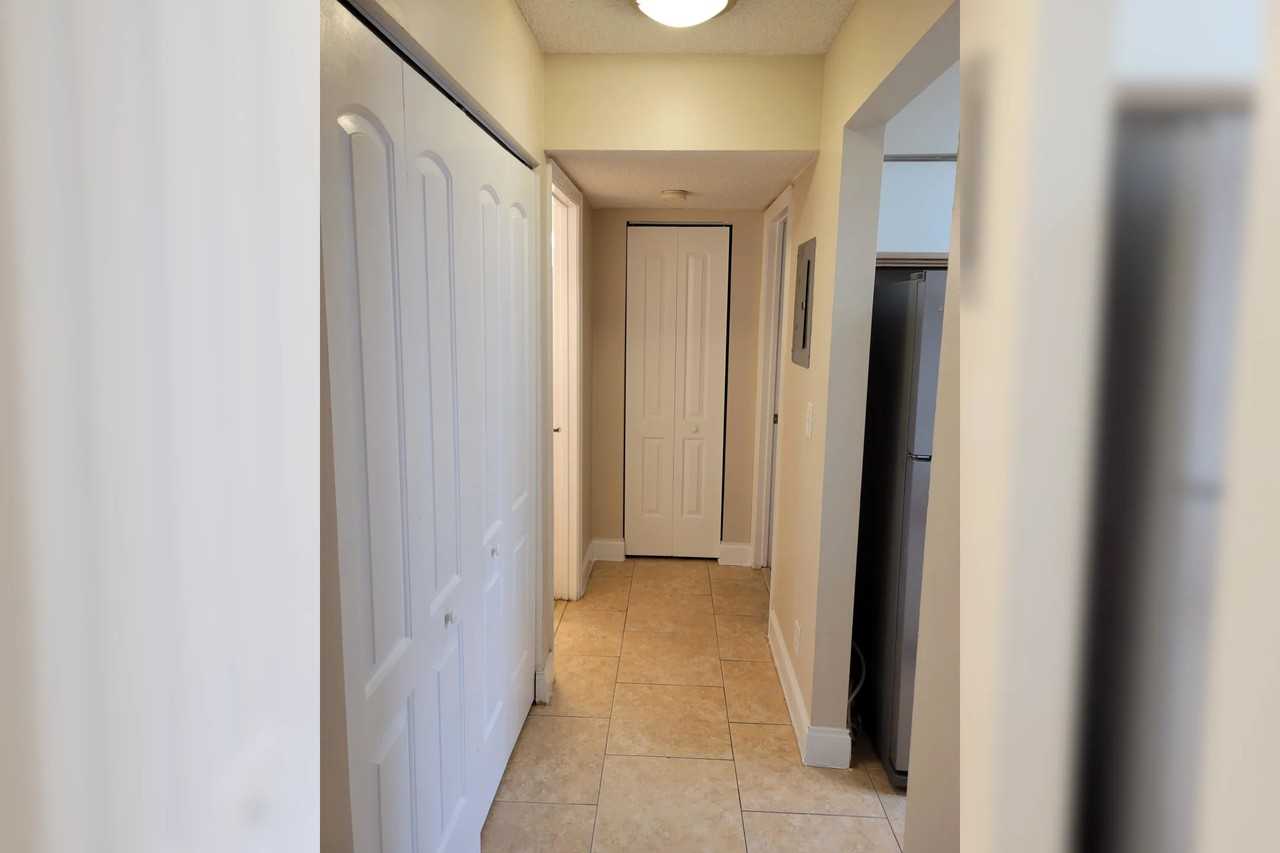 9966 Westview Dr - Photo 2 of 10