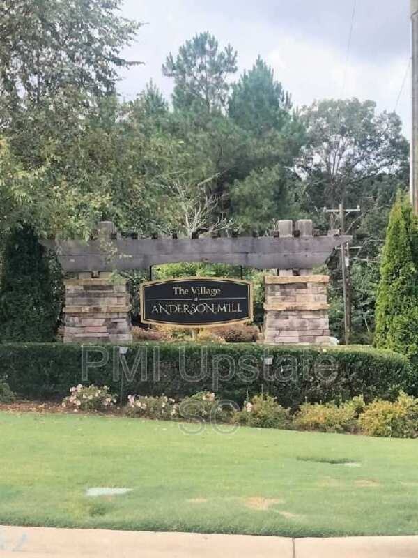 567 Chantry Ln - Photo 2 of 24