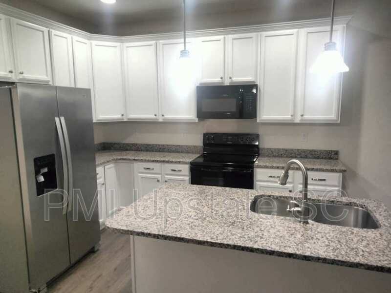 567 Chantry Ln - Photo 6 of 24