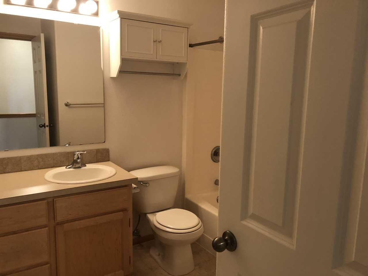 403 N M St #403 - Photo 4 of 12