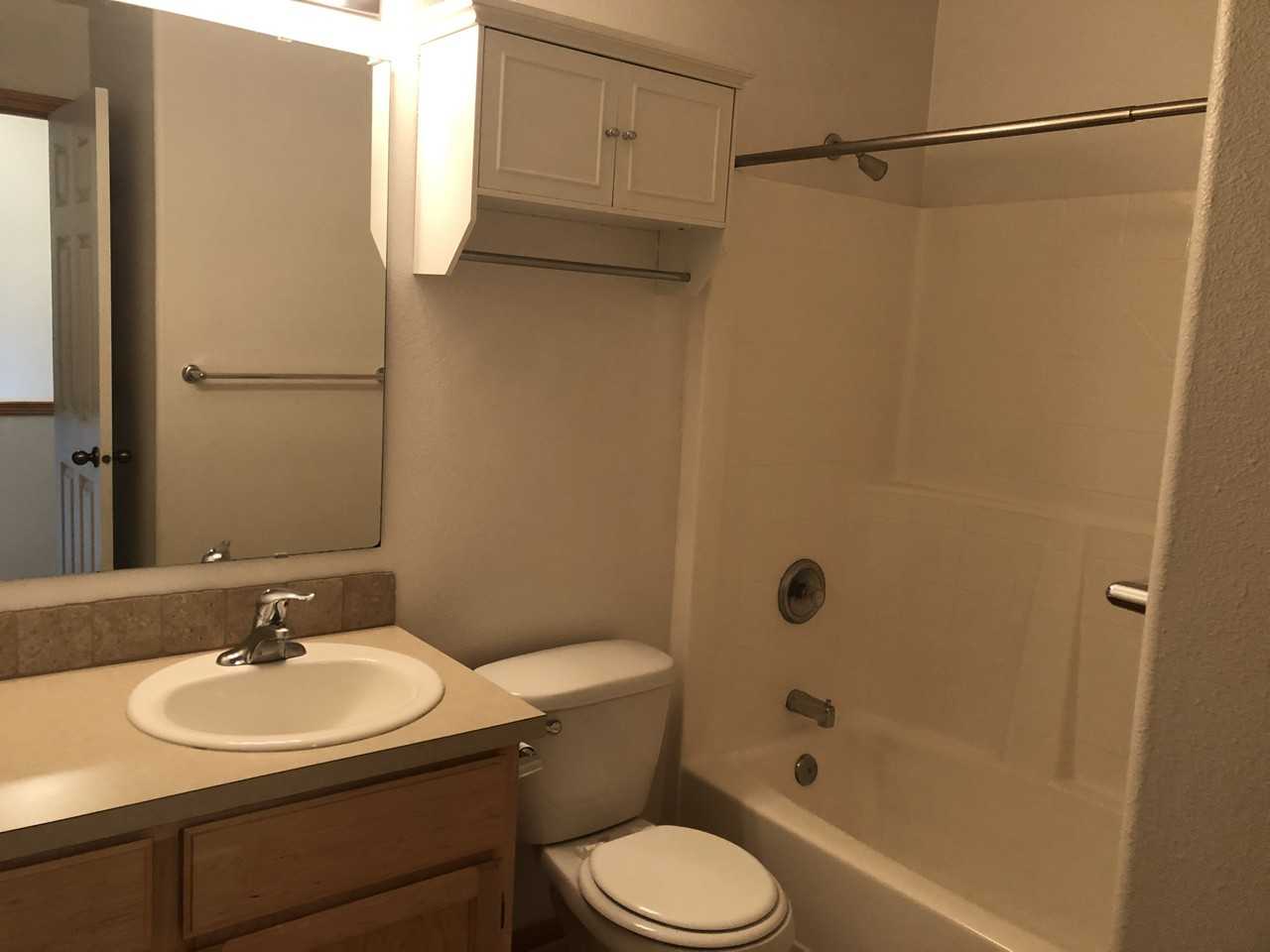 403 N M St #403 - Photo 7 of 12