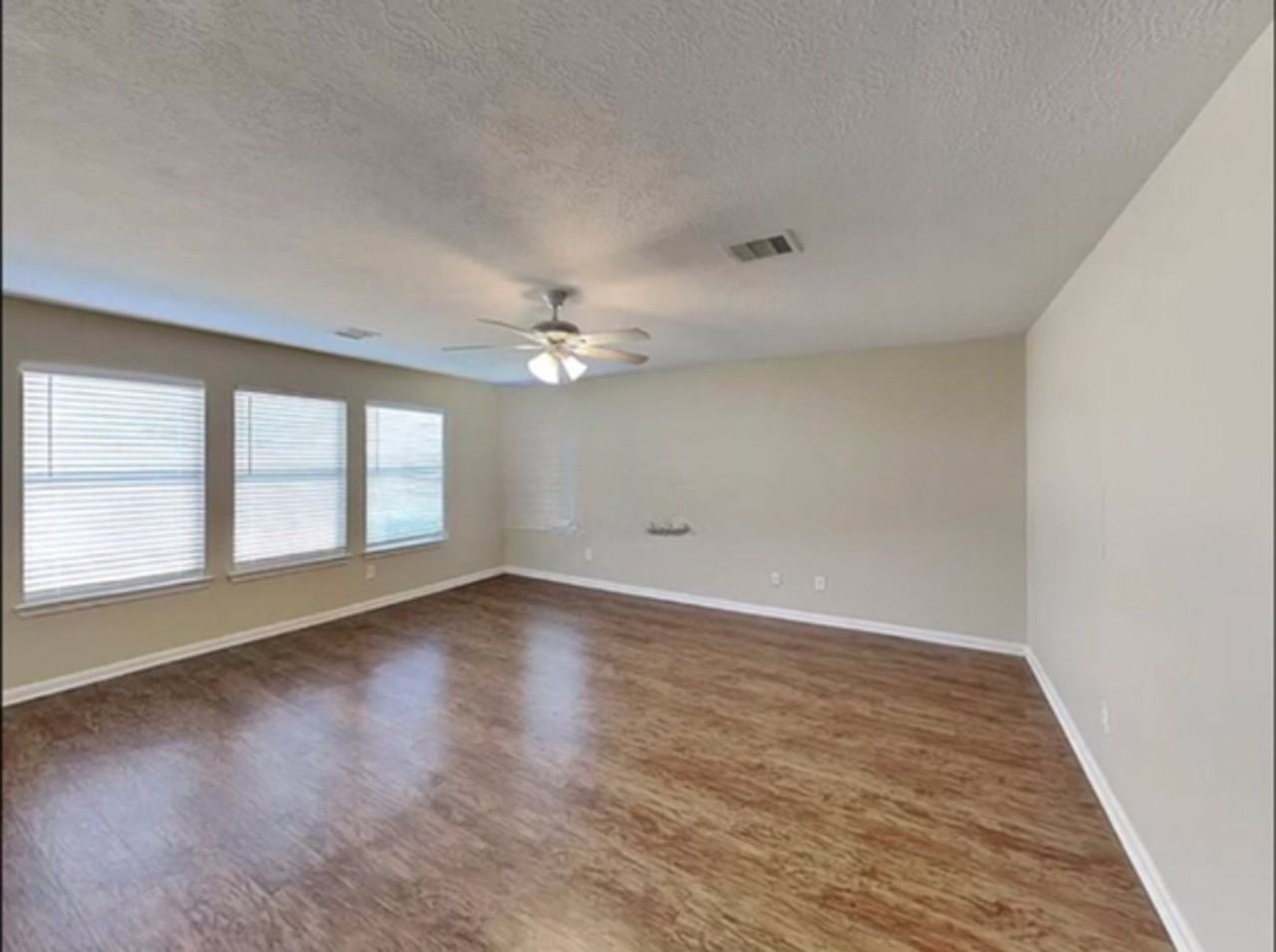 18219 Rexine Ln - Photo 2 of 9