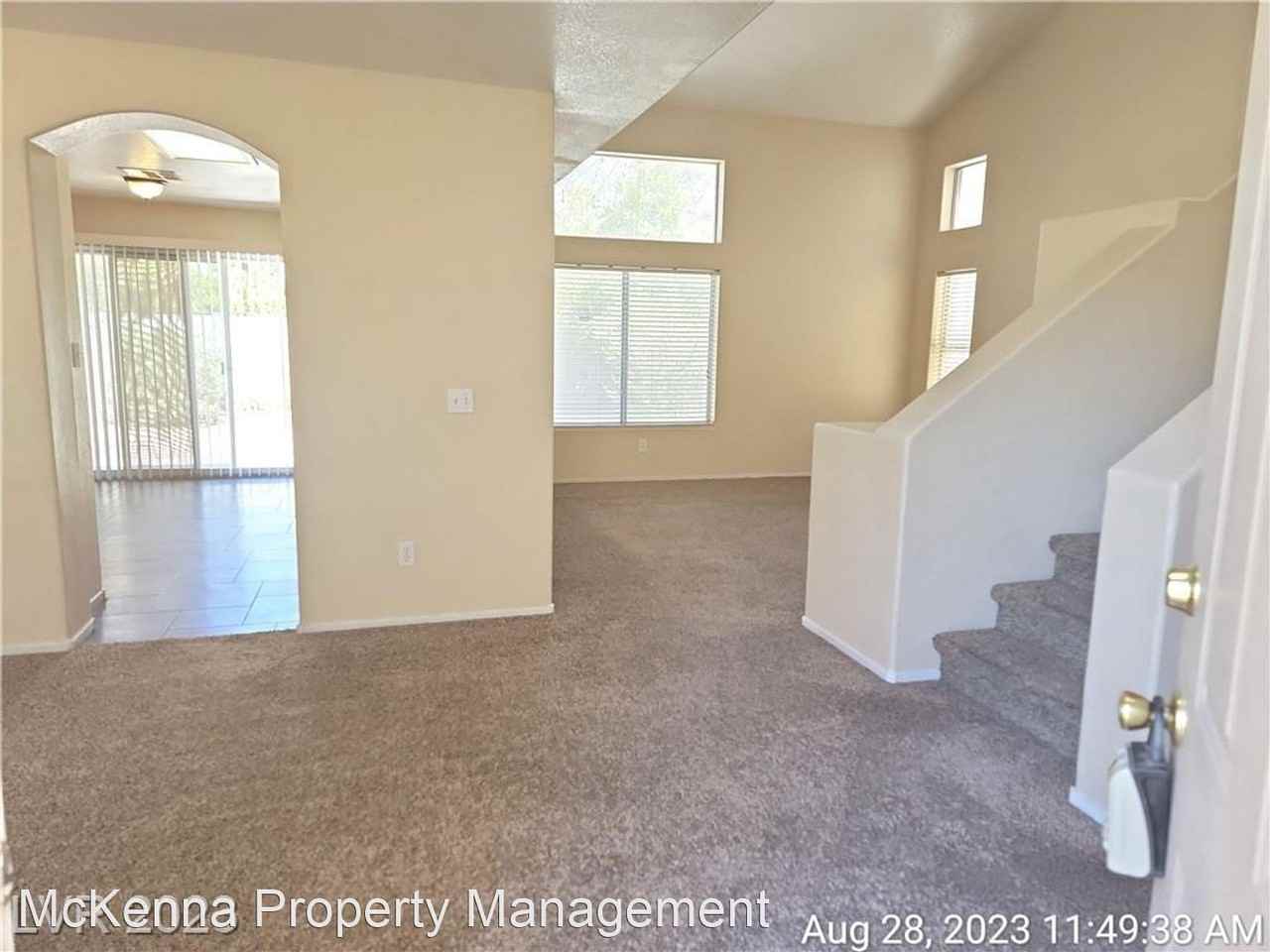 7712 Sublimity Ave - Photo 3 of 37