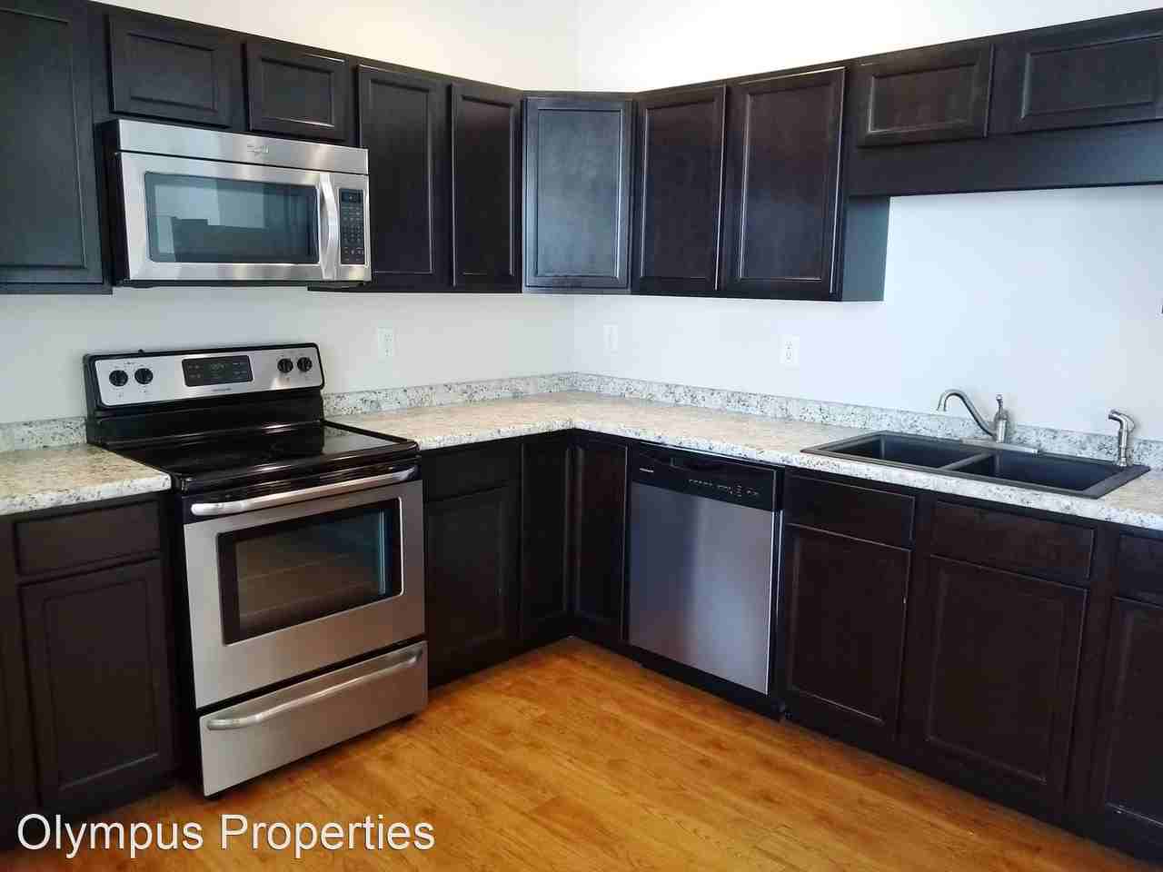 205 N Washington St - Photo 3 of 10