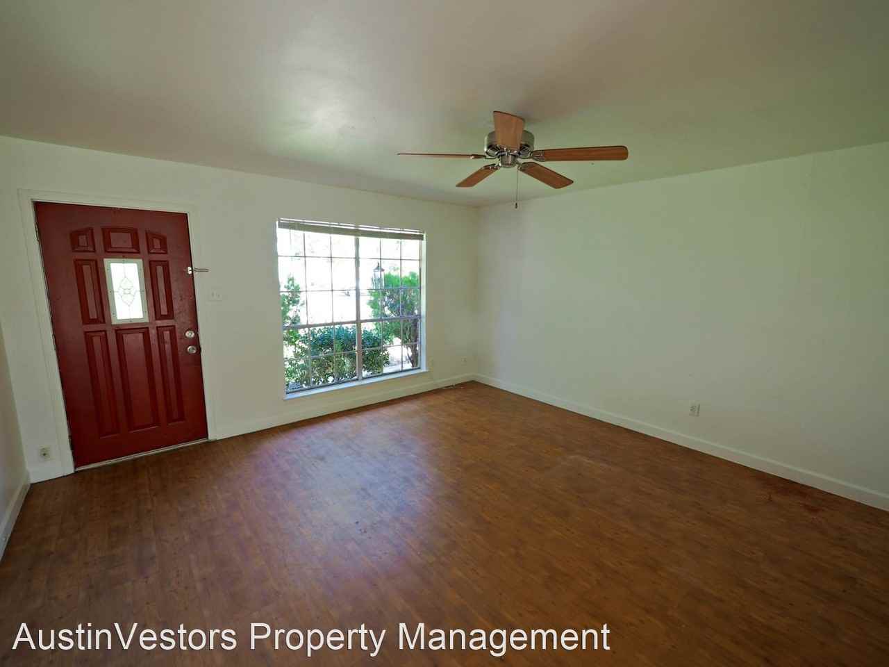 1503 Meadows Dr - Photo 2 of 10