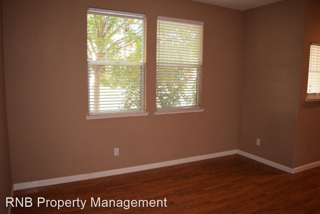 2140 Arnold Dr - Photo 2 of 25