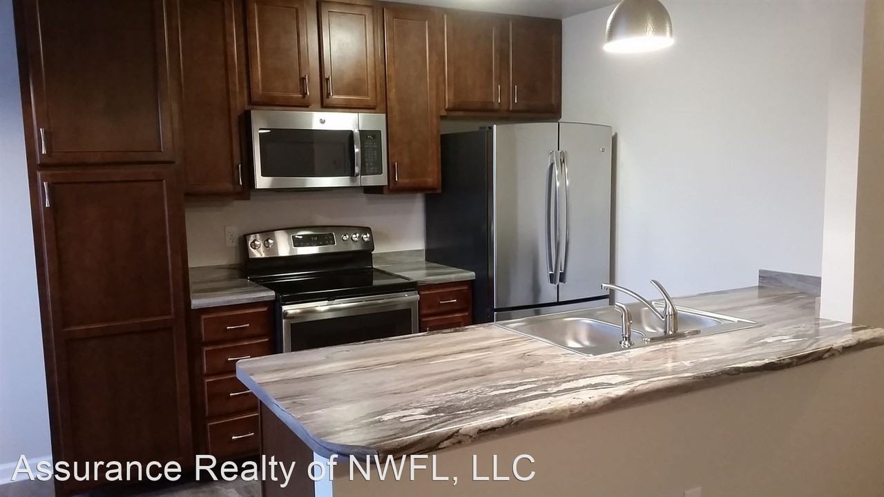 941 Valley Rd. - Photo 3 of 19