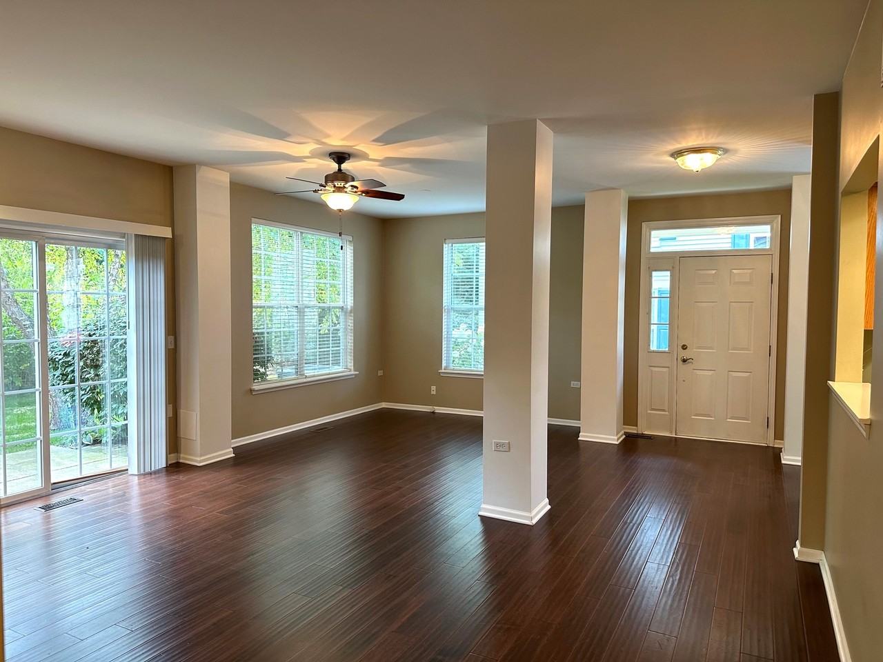 357 Emerald Ln - Photo 3 of 23