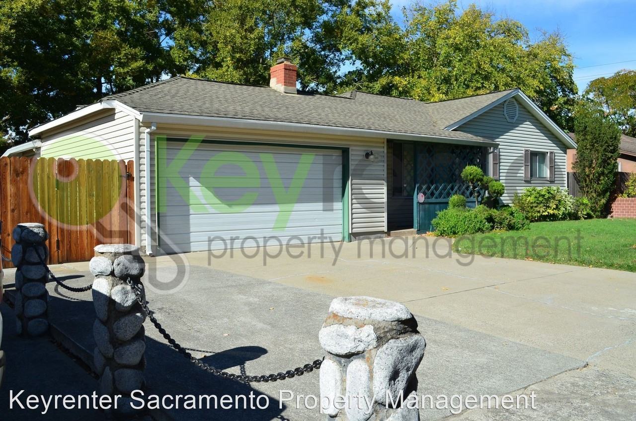 4837 Jela Way - Photo 2 of 11