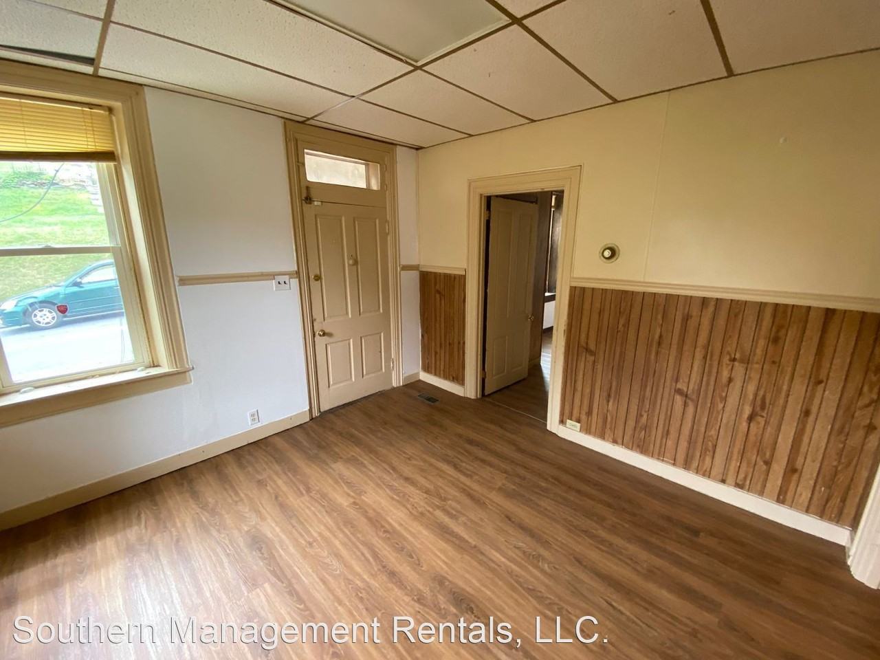 109 Hanover St 1st Fl - Photo 3 of 11