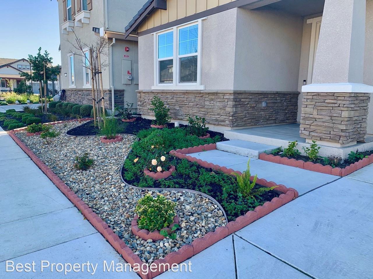 966 Princess Way - Photo 2 of 32