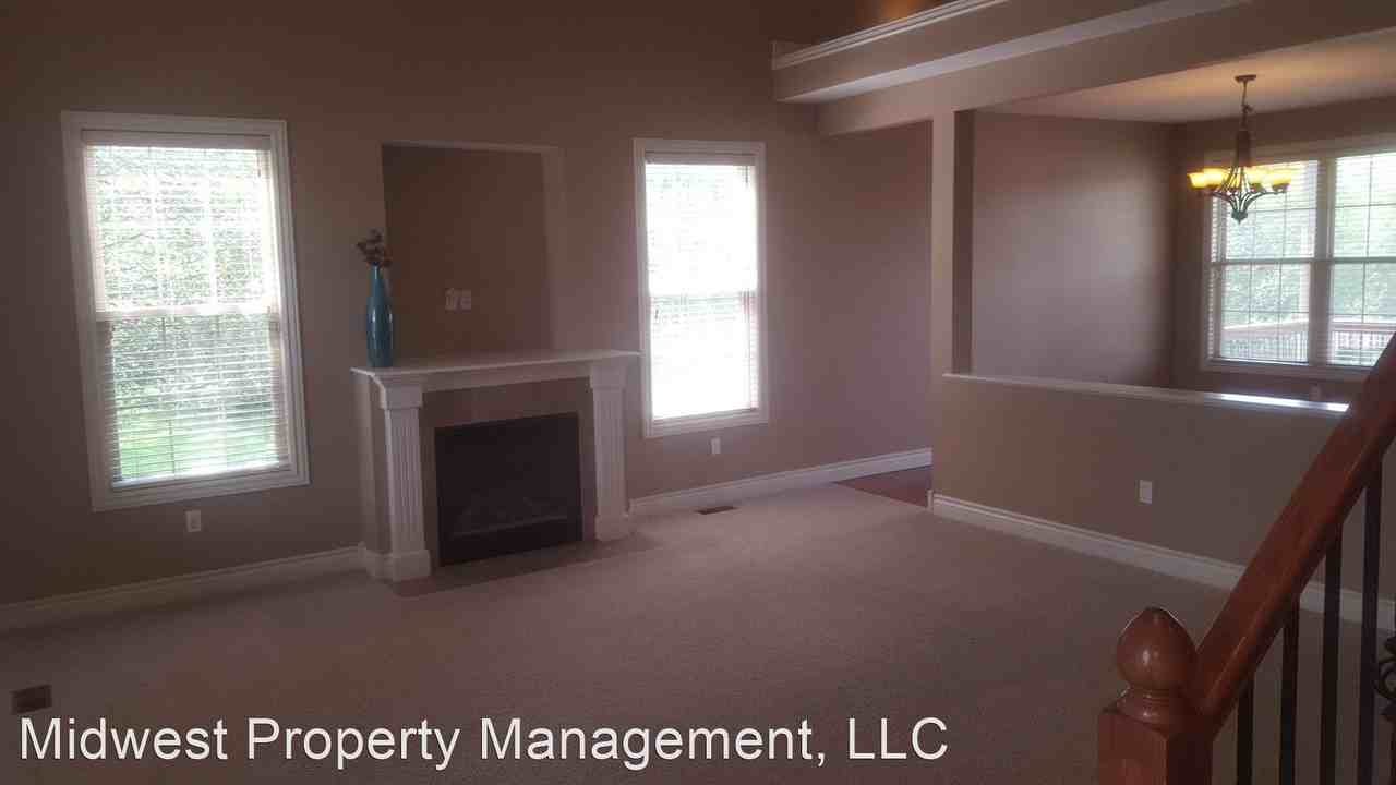 317 Green Meadows Cir - Photo 2 of 37