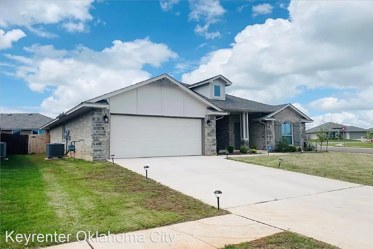 3827 Mistwood Pl - Photo 2 of 28