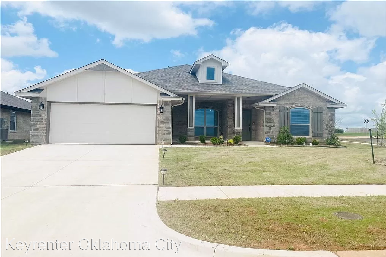 3827 Mistwood Pl - Photo 3 of 28