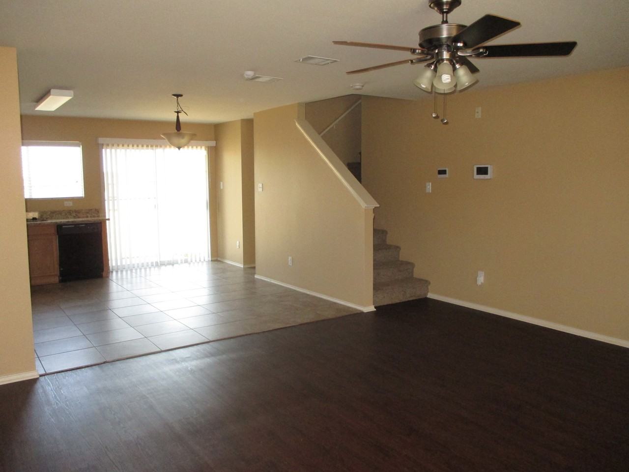 1841 Vine Ridge Ln - Photo 3 of 15