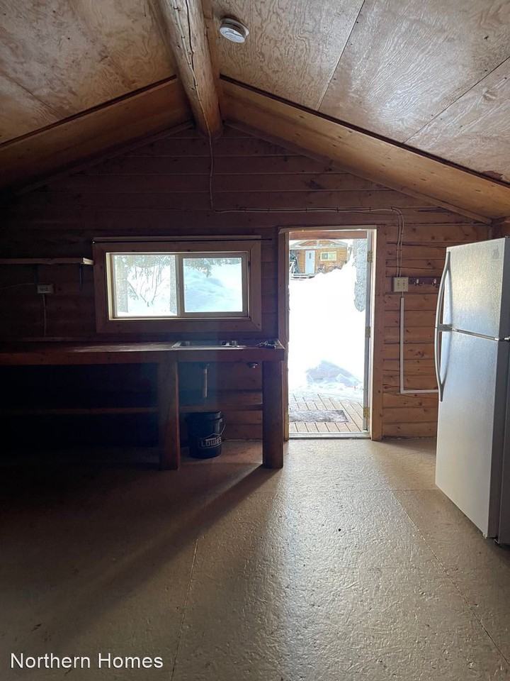 GoldHill - Photo 3 of 4