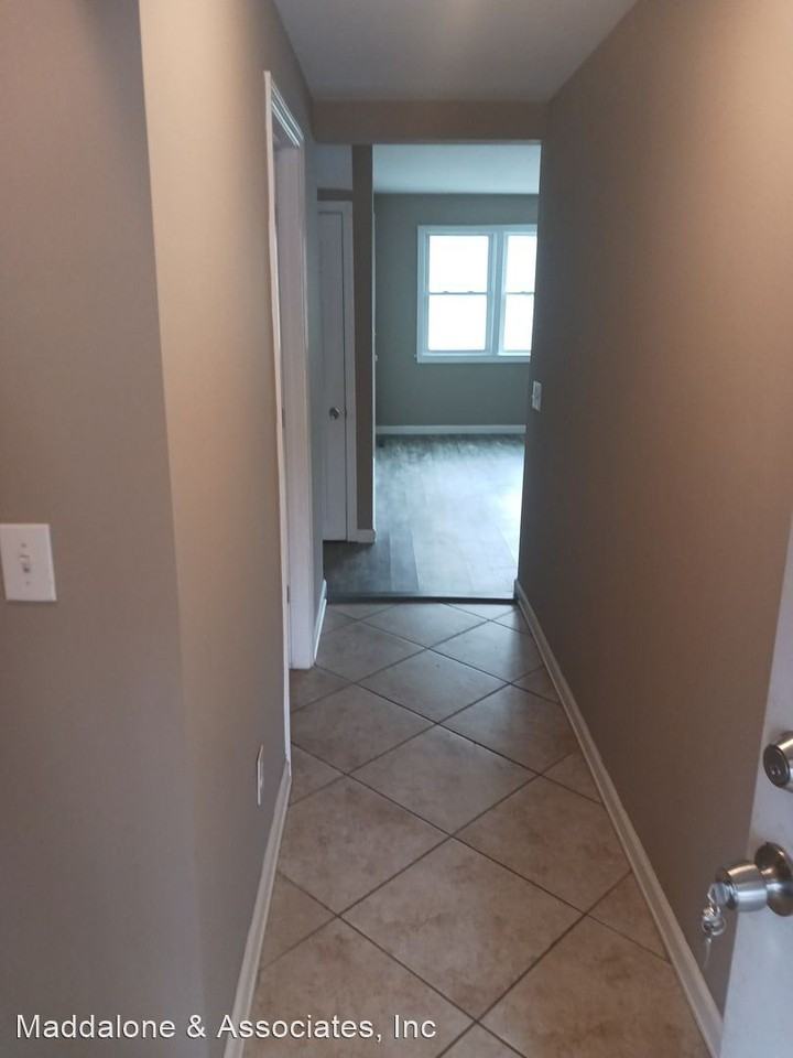 981 River Road - Photo 3 of 22