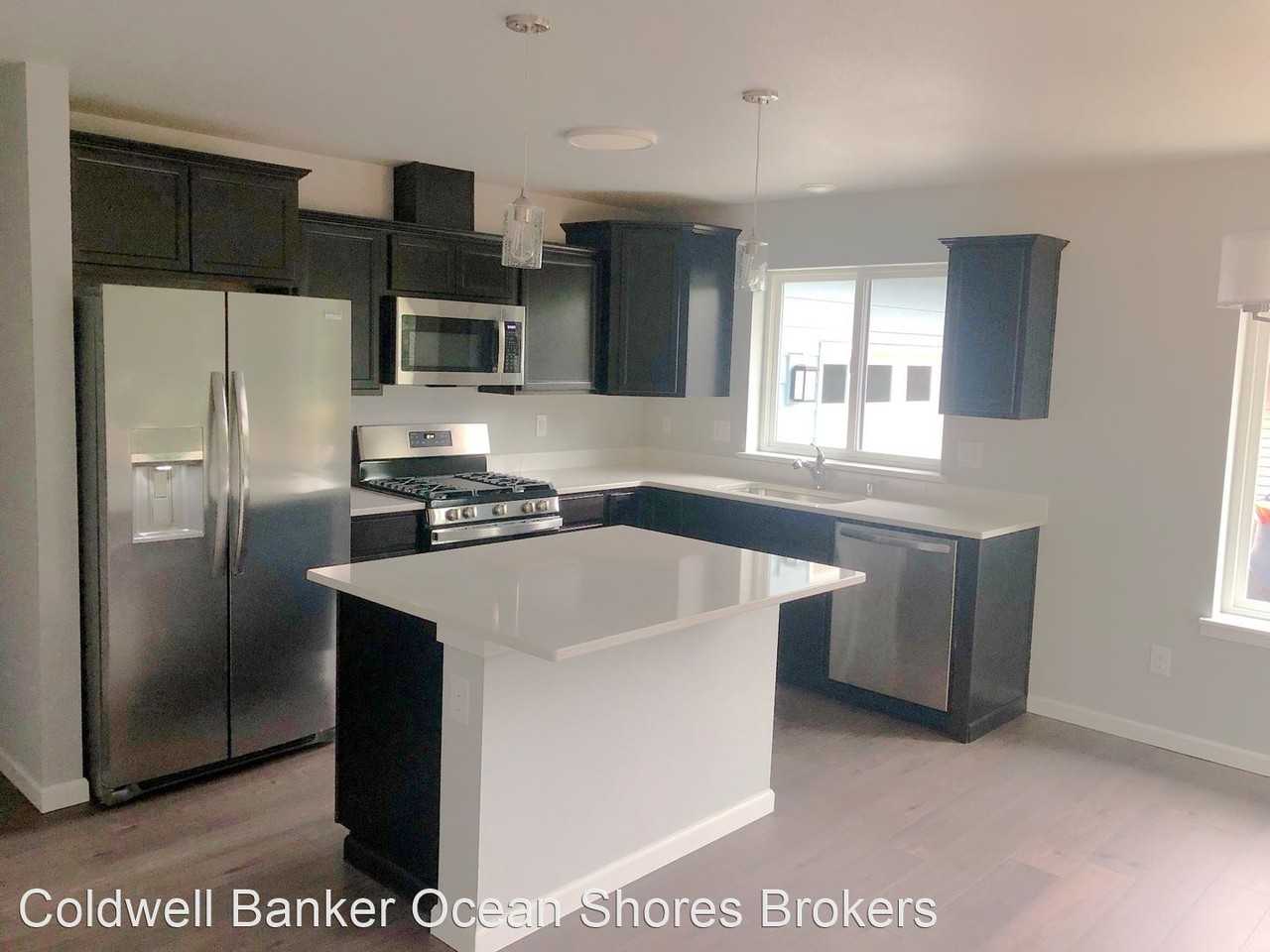 196 Auriga Ave Sw - Photo 2 of 21