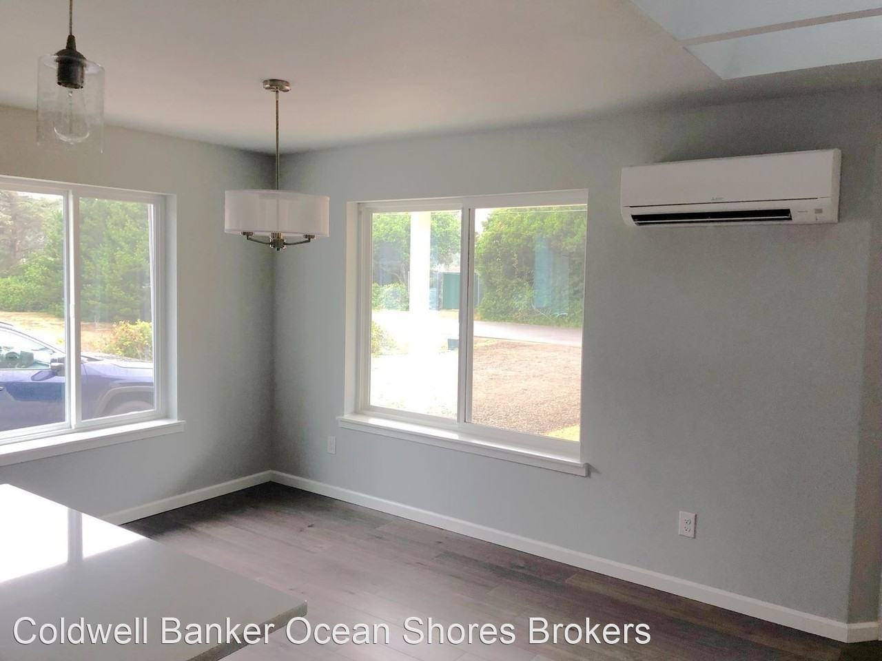 196 Auriga Ave Sw - Photo 3 of 21