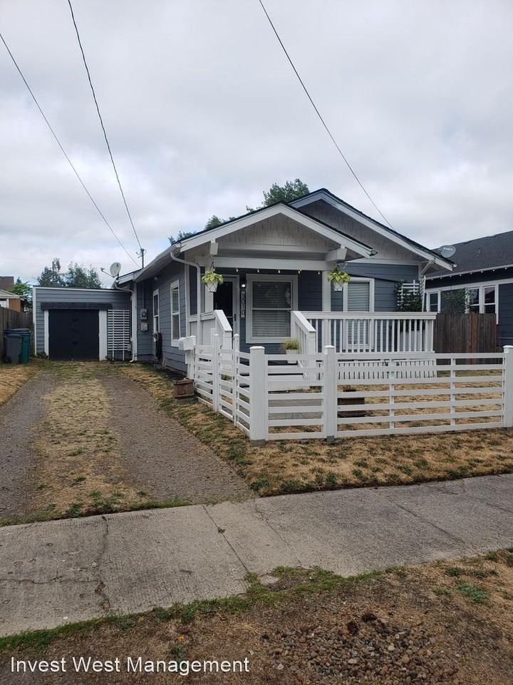 3010 L St - Photo 2 of 39