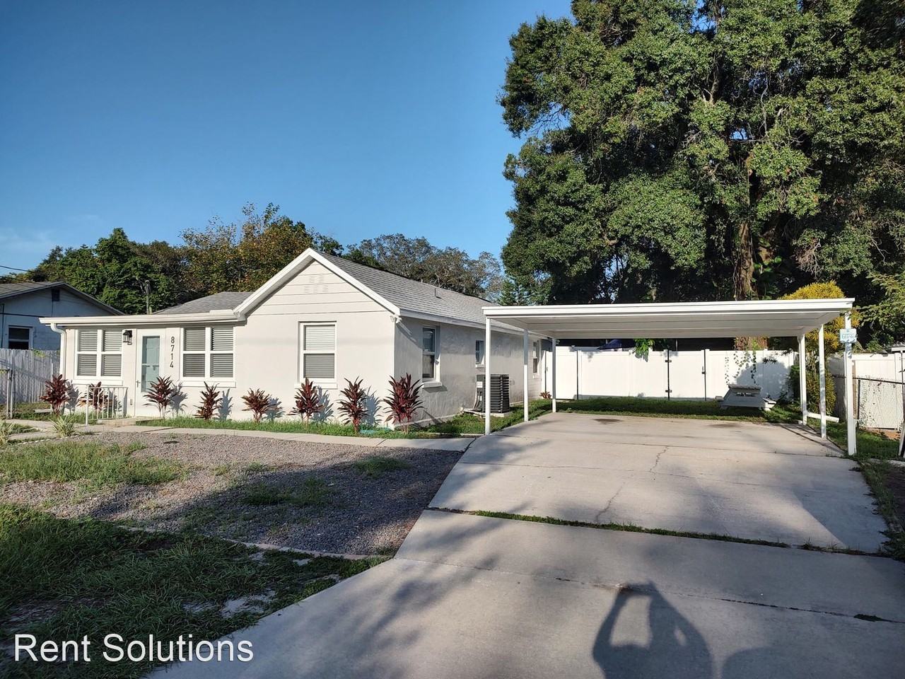 8714 N Highland Ave - Photo 2 of 15