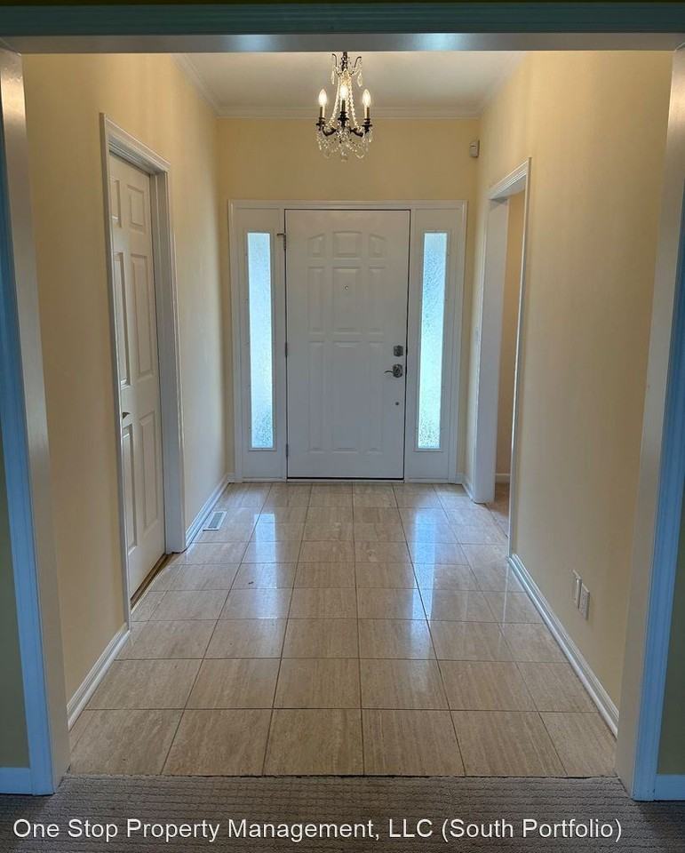 5222 W 121st St - Photo 2 of 38