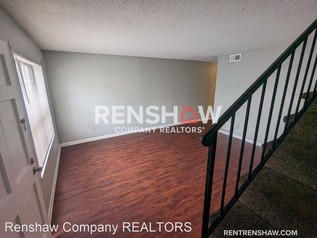 677 Miles Dr - Photo 3 of 19