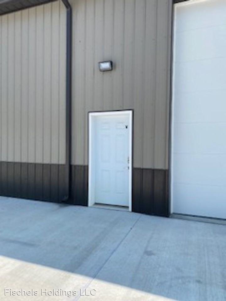 198 W Gilbert Dr #V - Photo 2 of 8